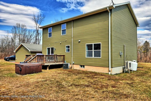 14 Durham Woods Road, Durham, NY 12422