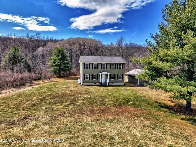 14 Durham Woods Road, Durham, NY 12422