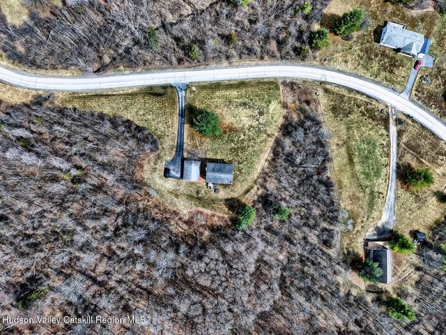 14 Durham Woods Road, Durham, NY 12422