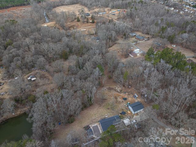 000 Peach Street, Mount Holly, NC 28120