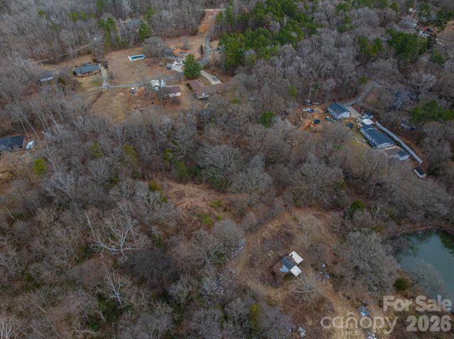 000 Peach Street, Mount Holly, NC 28120