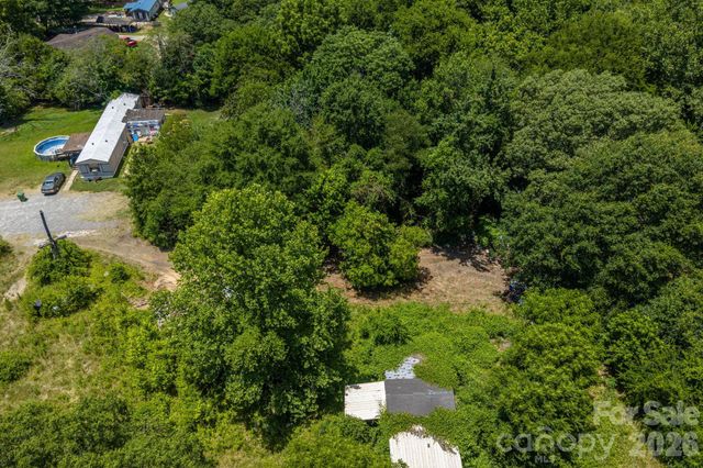 000 Peach Street, Mount Holly, NC 28120
