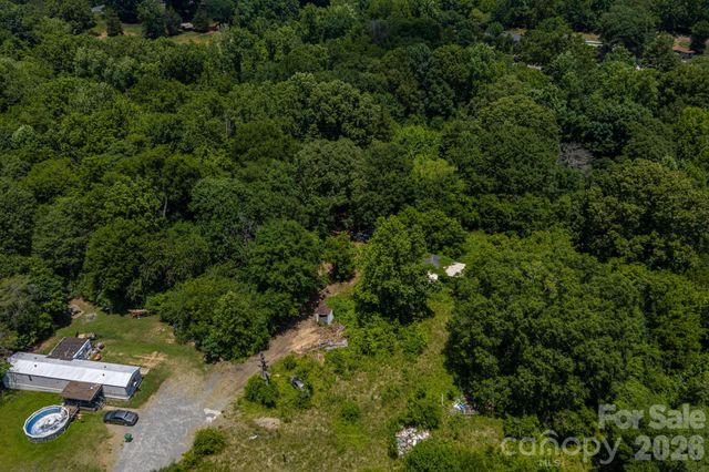 000 Peach Street, Mount Holly, NC 28120