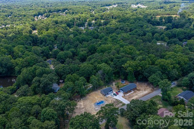 000 Peach Street, Mount Holly, NC 28120