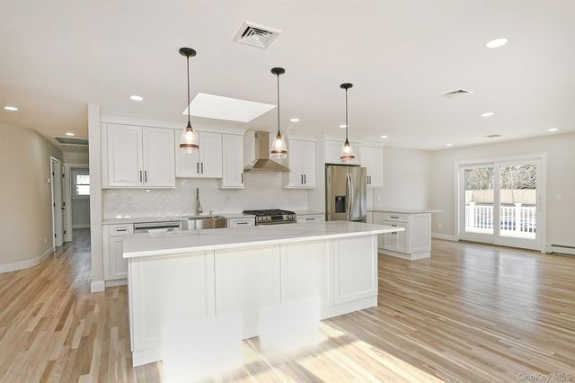 230 Townline Road, Commack, NY 11725