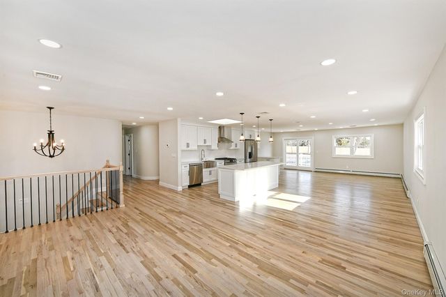 230 Townline Road, Commack, NY 11725