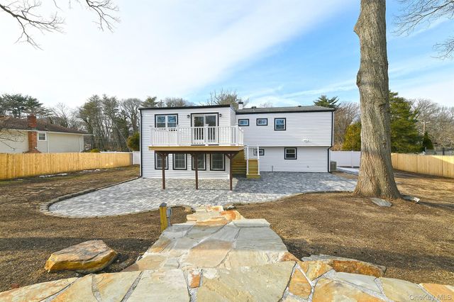 230 Townline Road, Commack, NY 11725