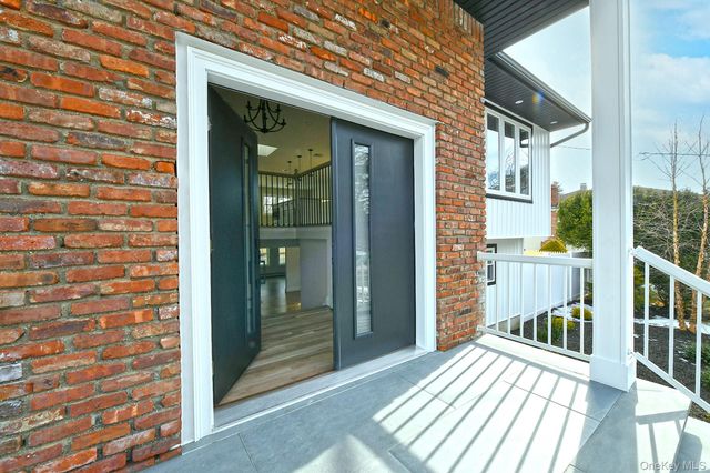 230 Townline Road, Commack, NY 11725