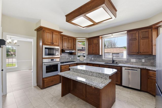 3113 Dow Circle, Deer Park, TX 77536