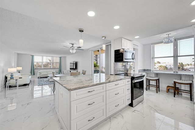 1401 S Ocean Drive 304, Hollywood, FL 33019