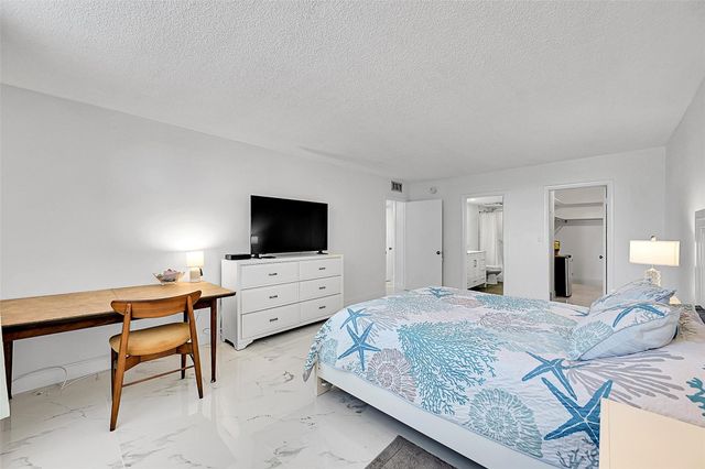 1401 S Ocean Drive 304, Hollywood, FL 33019