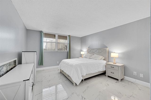 1401 S Ocean Drive 304, Hollywood, FL 33019