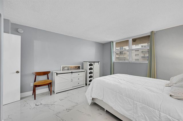 1401 S Ocean Drive 304, Hollywood, FL 33019