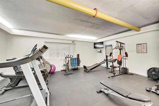 1401 S Ocean Drive 304, Hollywood, FL 33019