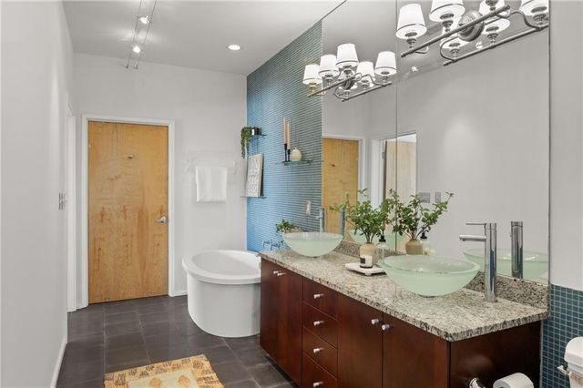 130 Arizona Avenue NE 407, Atlanta, GA 30307