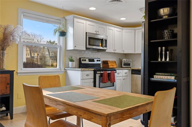 65 Marion Avenue S, Cranston, RI 02905