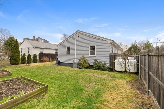 65 Marion Avenue S, Cranston, RI 02905