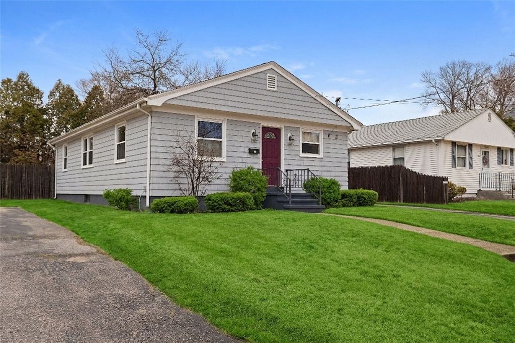 65 Marion Avenue S, Cranston, RI 02905