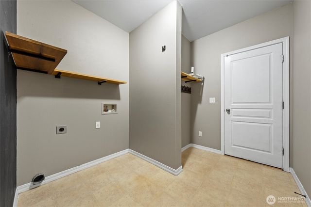 1502 W Tennessee Drive, Moses Lake, WA 98837