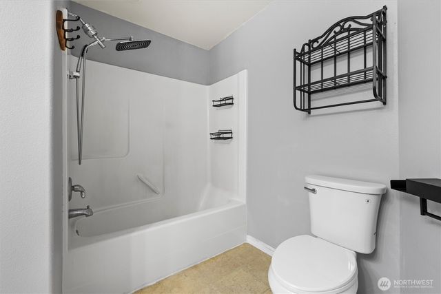 1502 W Tennessee Drive, Moses Lake, WA 98837