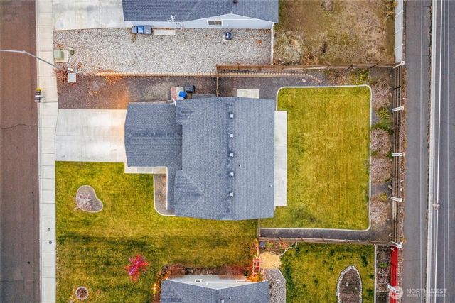 1502 W Tennessee Drive, Moses Lake, WA 98837