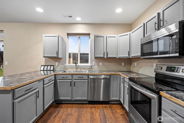 1502 W Tennessee Drive, Moses Lake, WA 98837