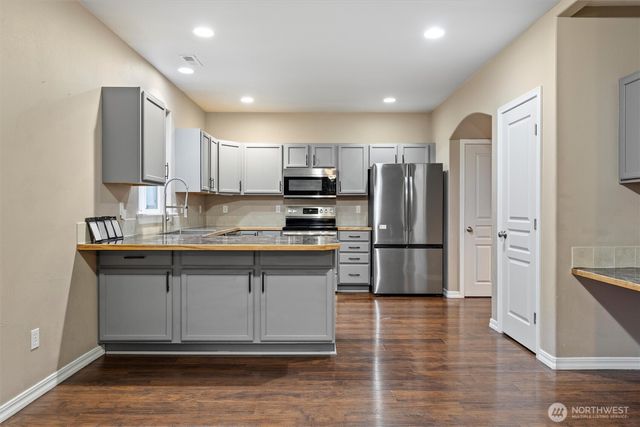 1502 W Tennessee Drive, Moses Lake, WA 98837