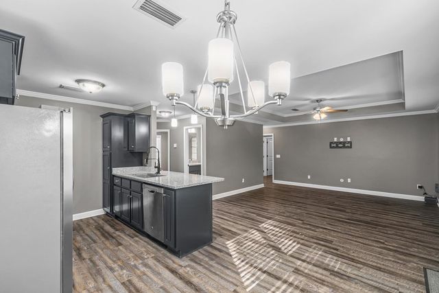 228 Lace Dr., Dothan, AL 36301