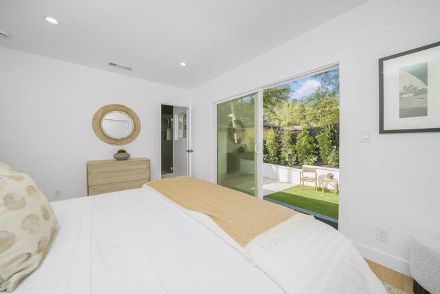 3181 Cadet Court, Los Angeles, CA 90068