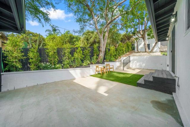 3181 Cadet Court, Los Angeles, CA 90068