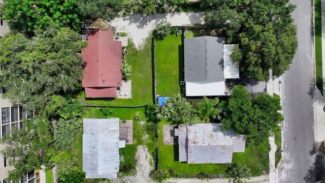 1569 7TH STREET, Sarasota, FL 34236
