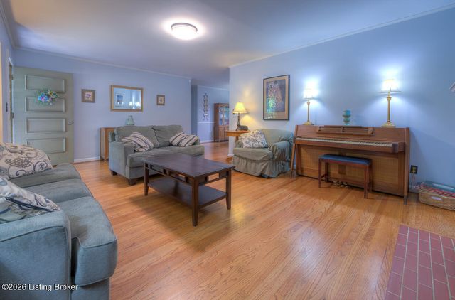 4301 Mount Vernon Rd, Louisville, KY 40220