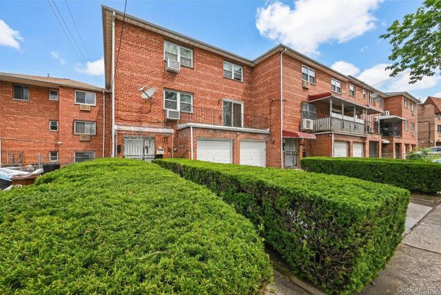 15307 79th Avenue, Flushing, NY 11367