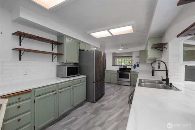 1418 Lebanon Street SE, Lacey, WA 98503