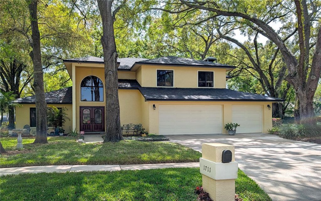 1711 MAGDALENE MANOR DRIVE, Tampa, FL 33613