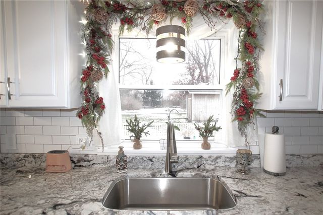 884 North Greece Road, Greece, NY 14626