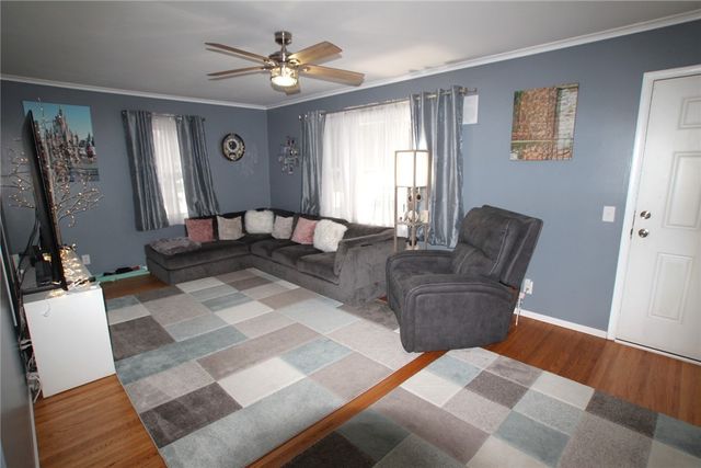 884 North Greece Road, Greece, NY 14626