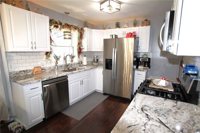 884 North Greece Road, Greece, NY 14626