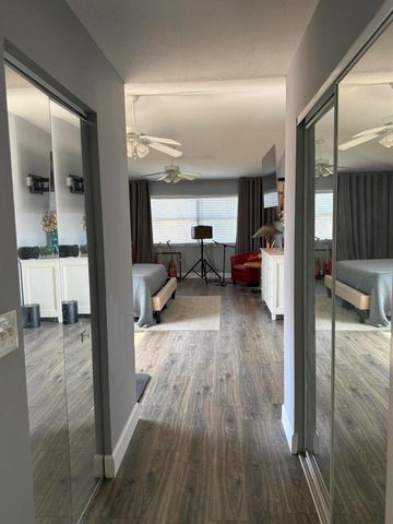 7065 Catalina Isle Drive, Lake Worth, FL 33467