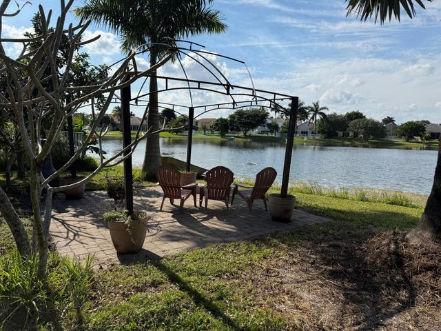 7065 Catalina Isle Drive, Lake Worth, FL 33467