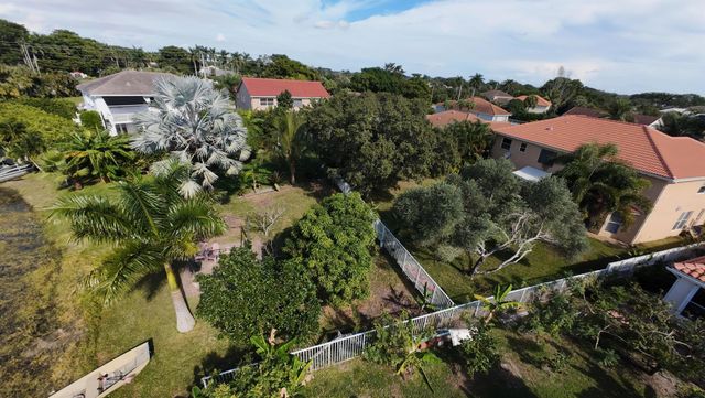 7065 Catalina Isle Drive, Lake Worth, FL 33467