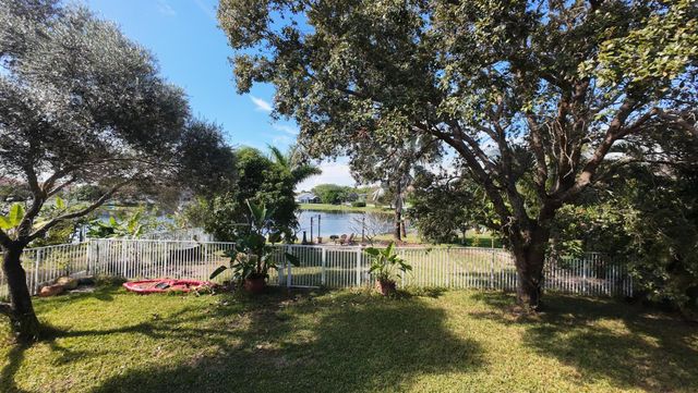 7065 Catalina Isle Drive, Lake Worth, FL 33467