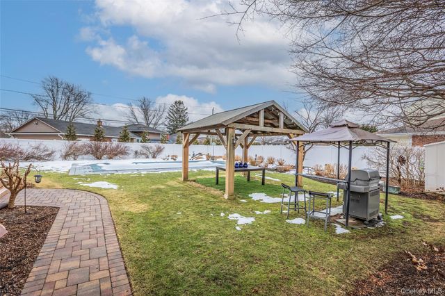 45 Terry Lane, Commack, NY 11725