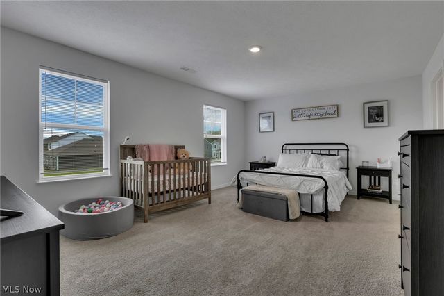 355 W Trinity Way, Newark, OH 43055