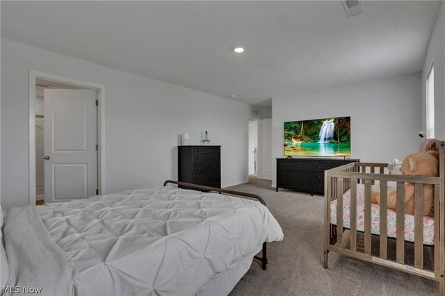355 W Trinity Way, Newark, OH 43055