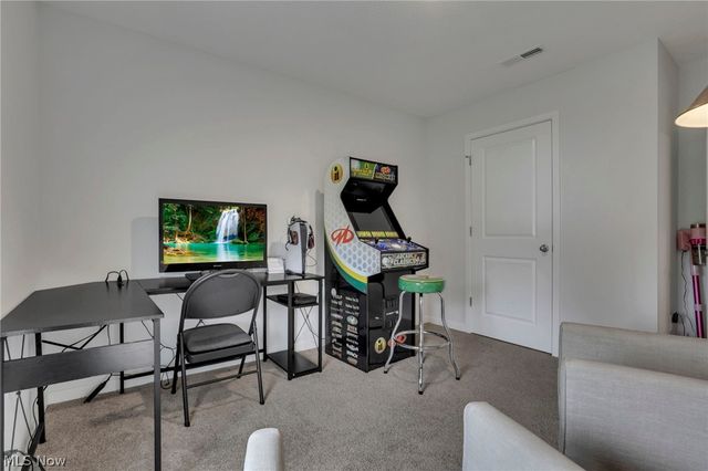 355 W Trinity Way, Newark, OH 43055