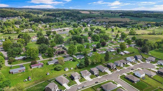 355 W Trinity Way, Newark, OH 43055