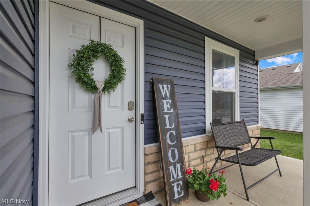 355 W Trinity Way, Newark, OH 43055