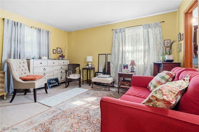 561 E School Street, Kent, OH 44240