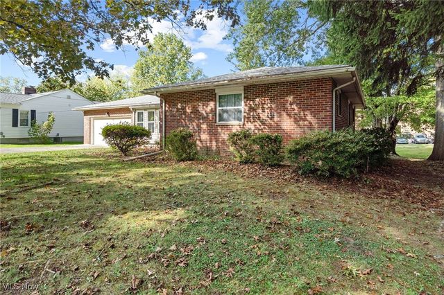 561 E School Street, Kent, OH 44240